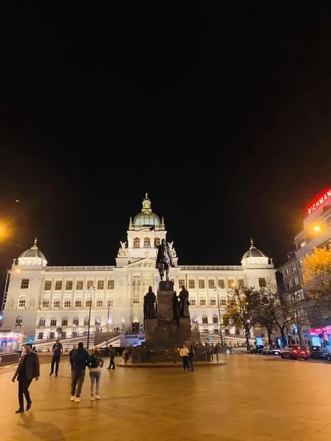 Blue Prague 3*,